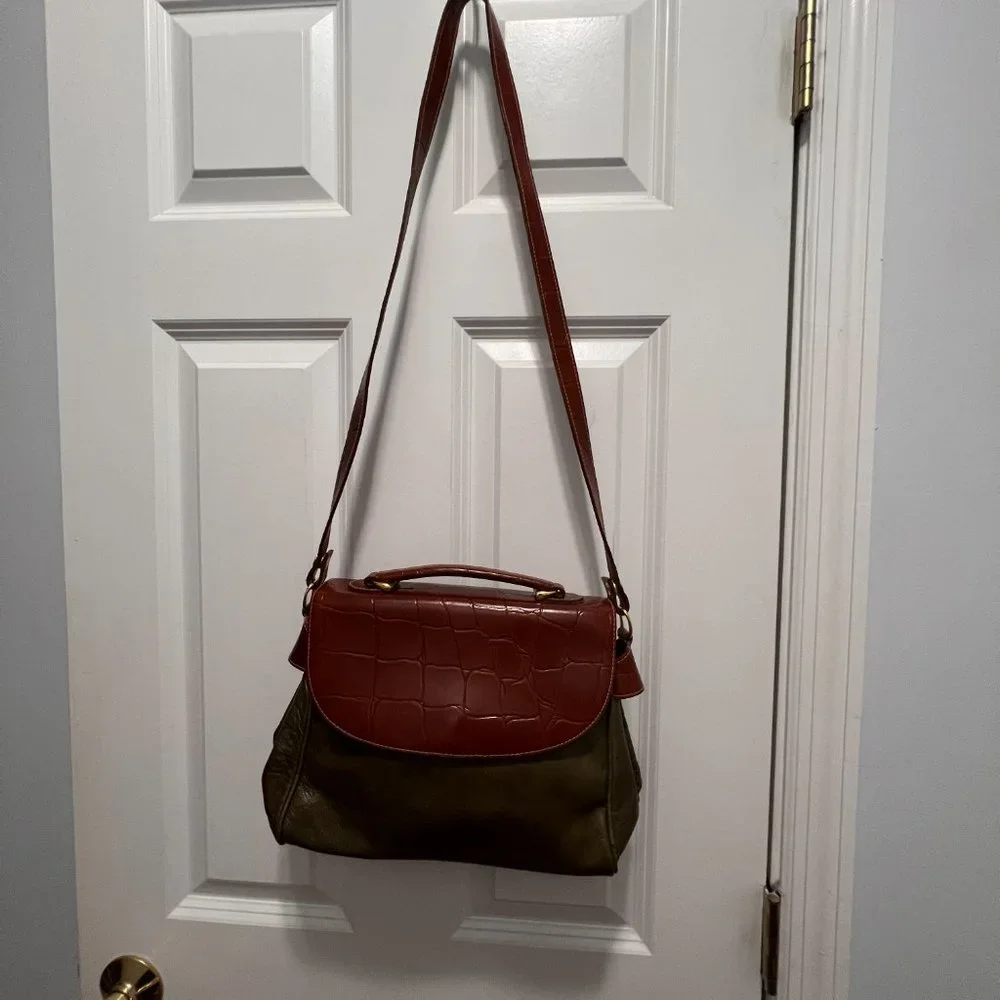 Source Unknown leather green